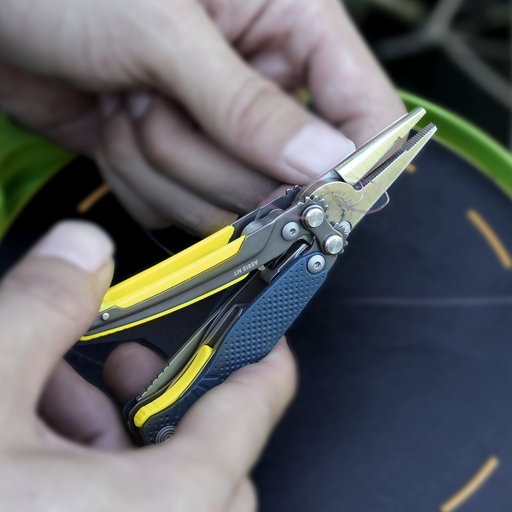 SOG 5 in 1 Aegis MT Mini draag - Edc Carry Pliers recensie en prijs